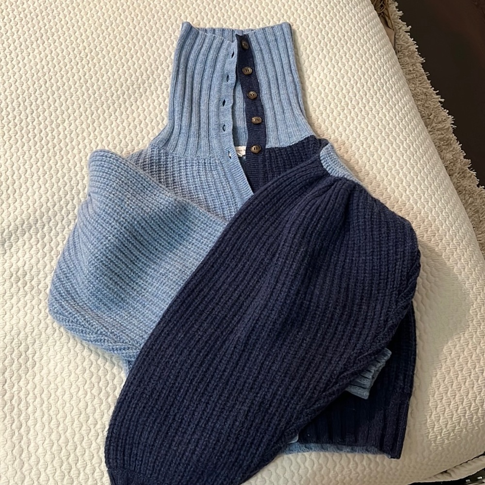 Something navy sweater worn 1x